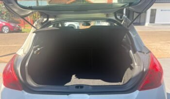 
									PEUGEOT 308 1.6 HDI ALLURE NAV 2014 CON 131.000KM lleno								