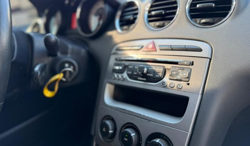 
								PEUGEOT 308 1.6 ALLURE NAV 2013 CON 160.000KM lleno									