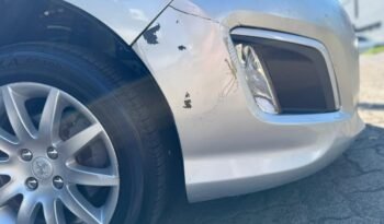 
									PEUGEOT 308 1.6 ALLURE NAV 2013 CON 160.000KM lleno								