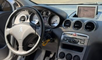 
									PEUGEOT 308 1.6 ALLURE NAV 2013 CON 160.000KM lleno								