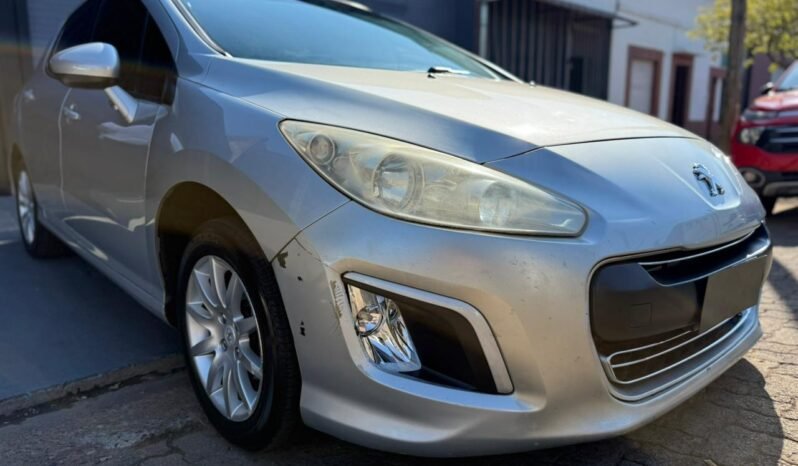 
								PEUGEOT 308 1.6 ALLURE NAV 2013 CON 160.000KM lleno									