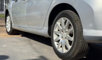 
									PEUGEOT 308 1.6 ALLURE NAV 2013 CON 160.000KM lleno								