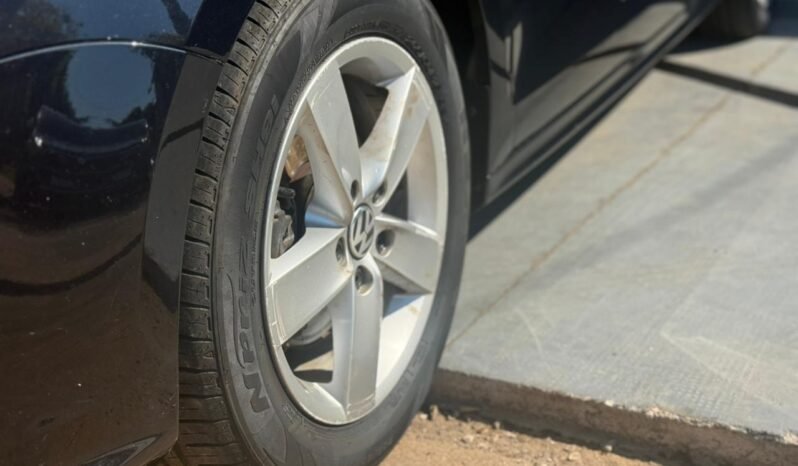 
								VOLKSWAGEN VENTO 2.5 170HO ADVANCE PLUS 2015 CON 169.000KM. lleno									