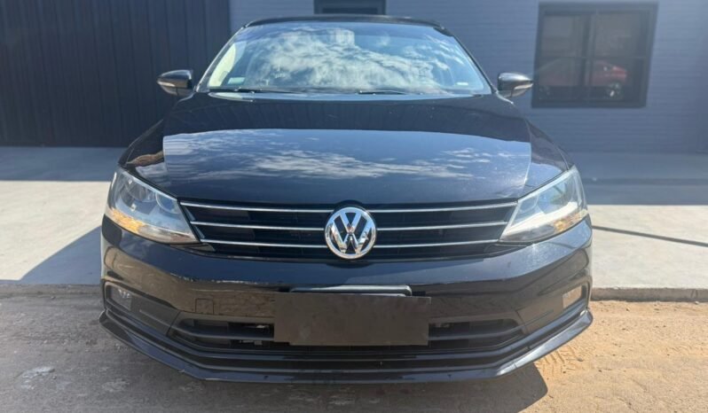 
								VOLKSWAGEN VENTO 2.5 170HO ADVANCE PLUS 2015 CON 169.000KM. lleno									